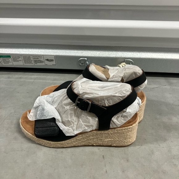 Vionic Sable Women's Platform Supportive Wedge Sandal Black - Size 10 - Picture 4 of 9